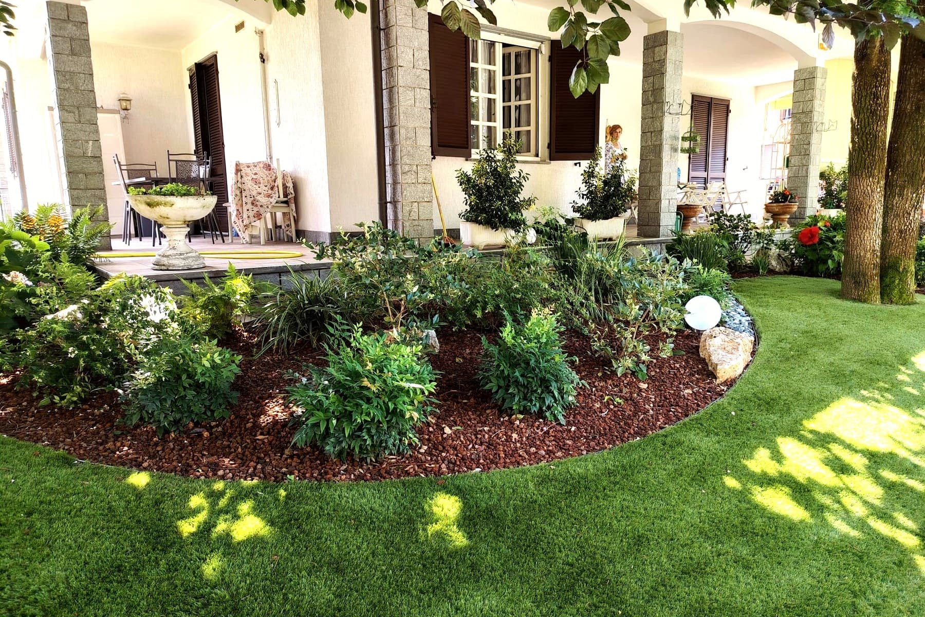 Maria Rosa – Santhià – Visione Sostenibile: aiuole dry garden a bassa manutenzione